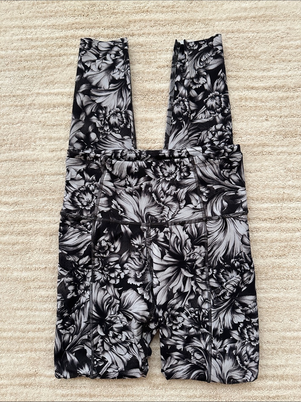 Lululemon Fast & Free Full Length Tight Nulux Night Garden Ice Grey Black Size 2